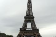 一朋友在巴黎开会时拍的风景照